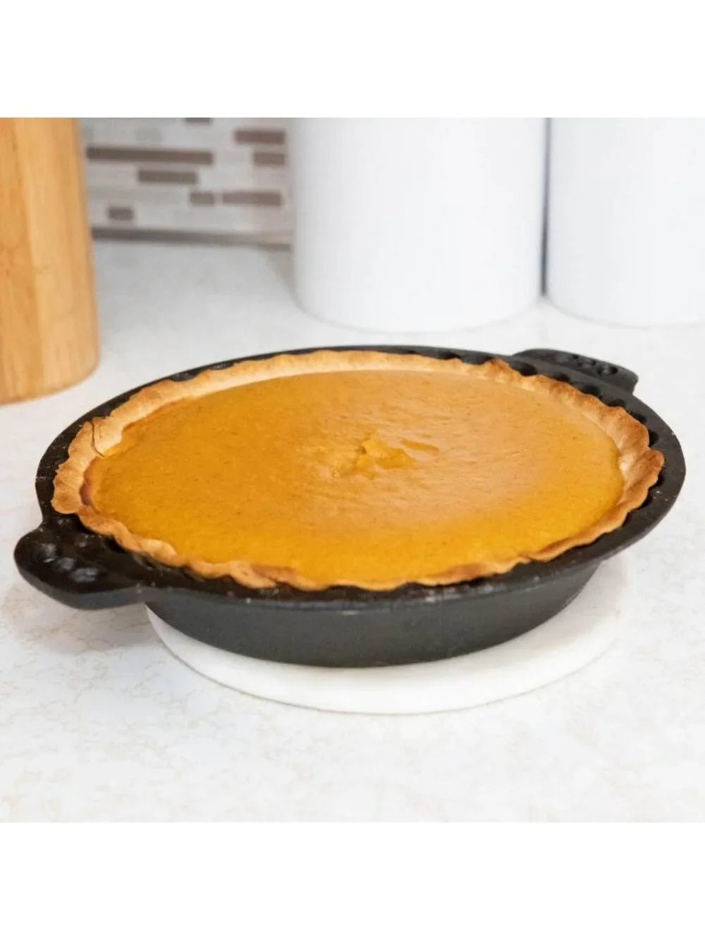 Extra Deep Cast Iron Pie Pan - Pre-Seasoned Bakeware with Crimped Edges